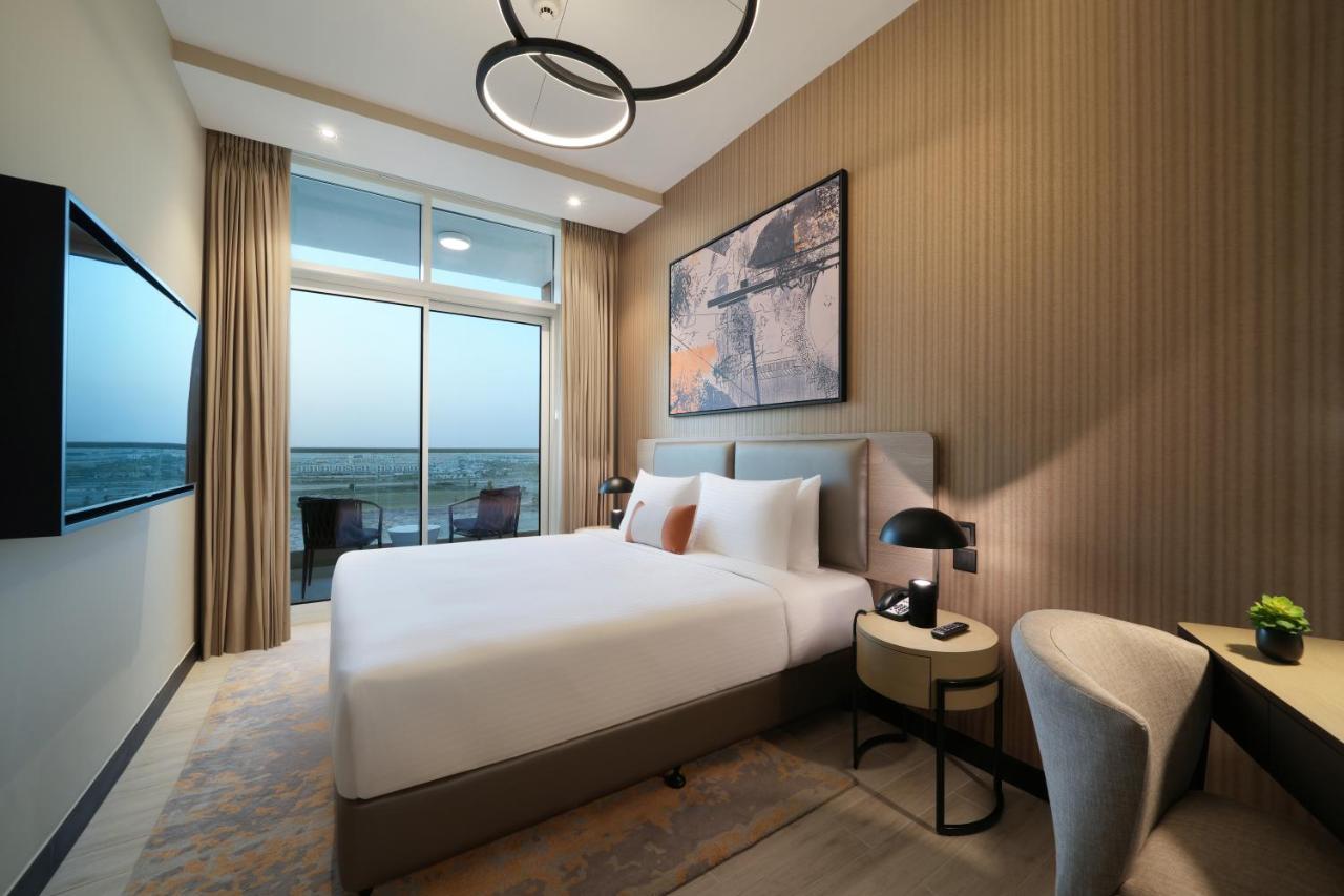 Damac Hills 2 Hotel, An Edge By Rotana Hotel Dubai Dış mekan fotoğraf